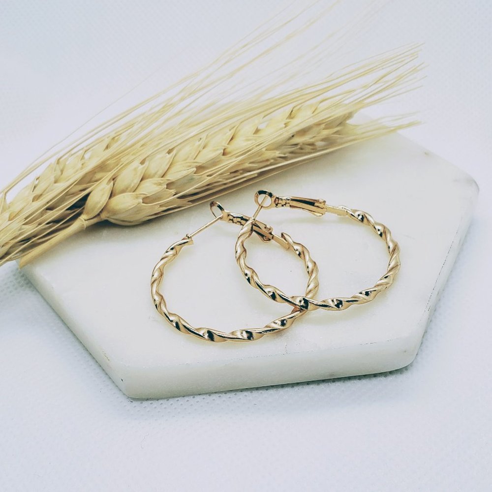 5 for $25 Gold Color Twisted Hoop Earrings 1.25' - Picture 2 of 4
